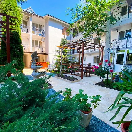 Üdülőközpont Casa Leul Jupiter