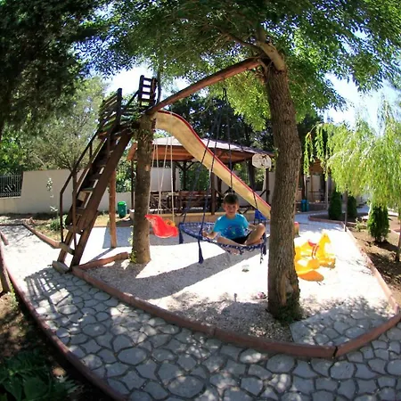 Casa Leul 3* Jupiter