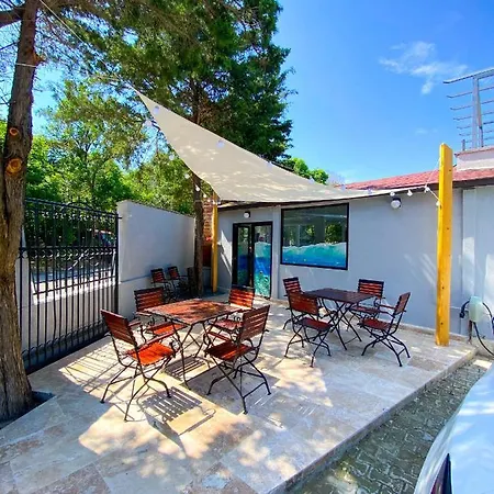 Resort Casa Leul Jupiter