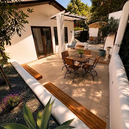 Feriested Casa Leul 3*